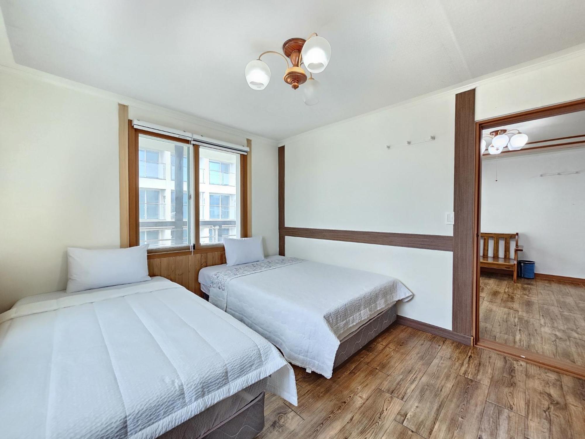 Seongsan Sunrise Pension Seogwipo Bagian luar foto